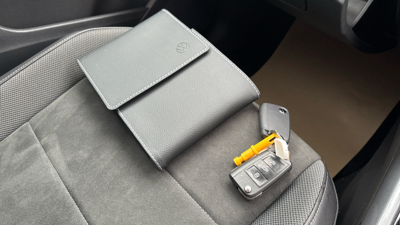 Volkswagen T-Roc 2.0 TSI 4MOTION Style 5dr DSG Petrol Hatchback